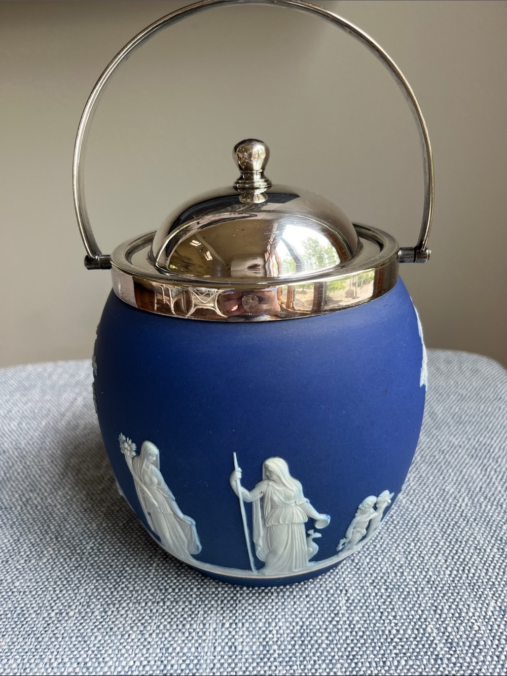 Wedgwood Jasperware Cobalt Blue Biscuit Jar Silverplate Lid Handle Ice